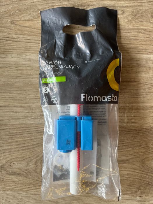 Zawór napełniający do spłuczki