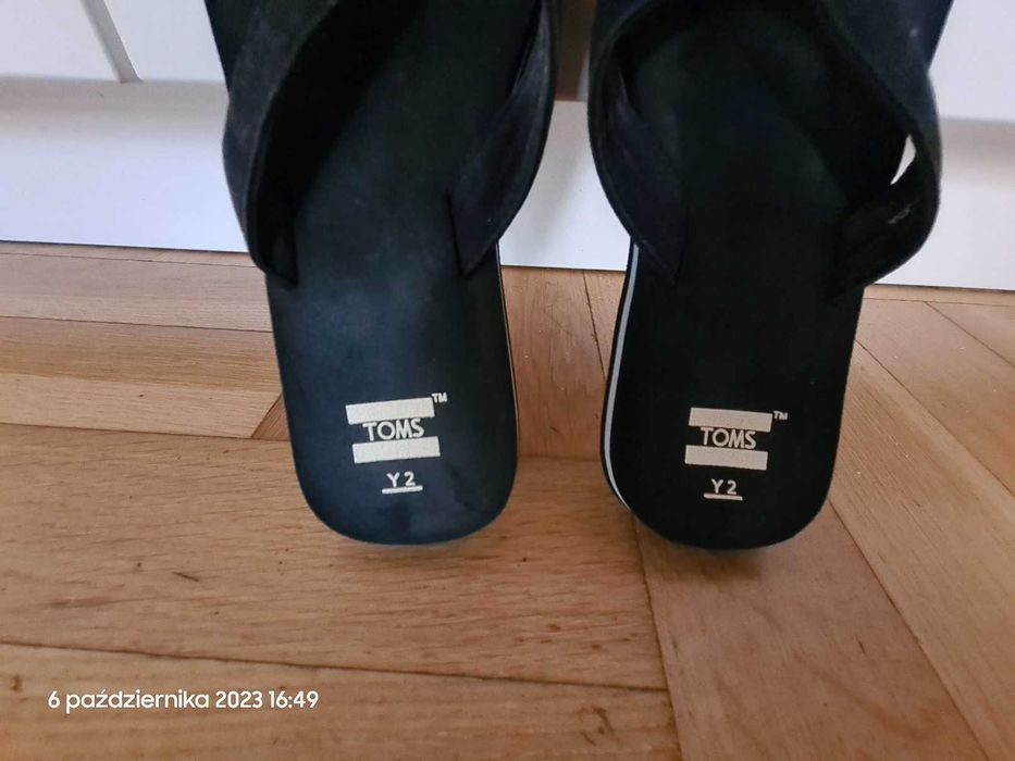 Toms y2 czarne klapki