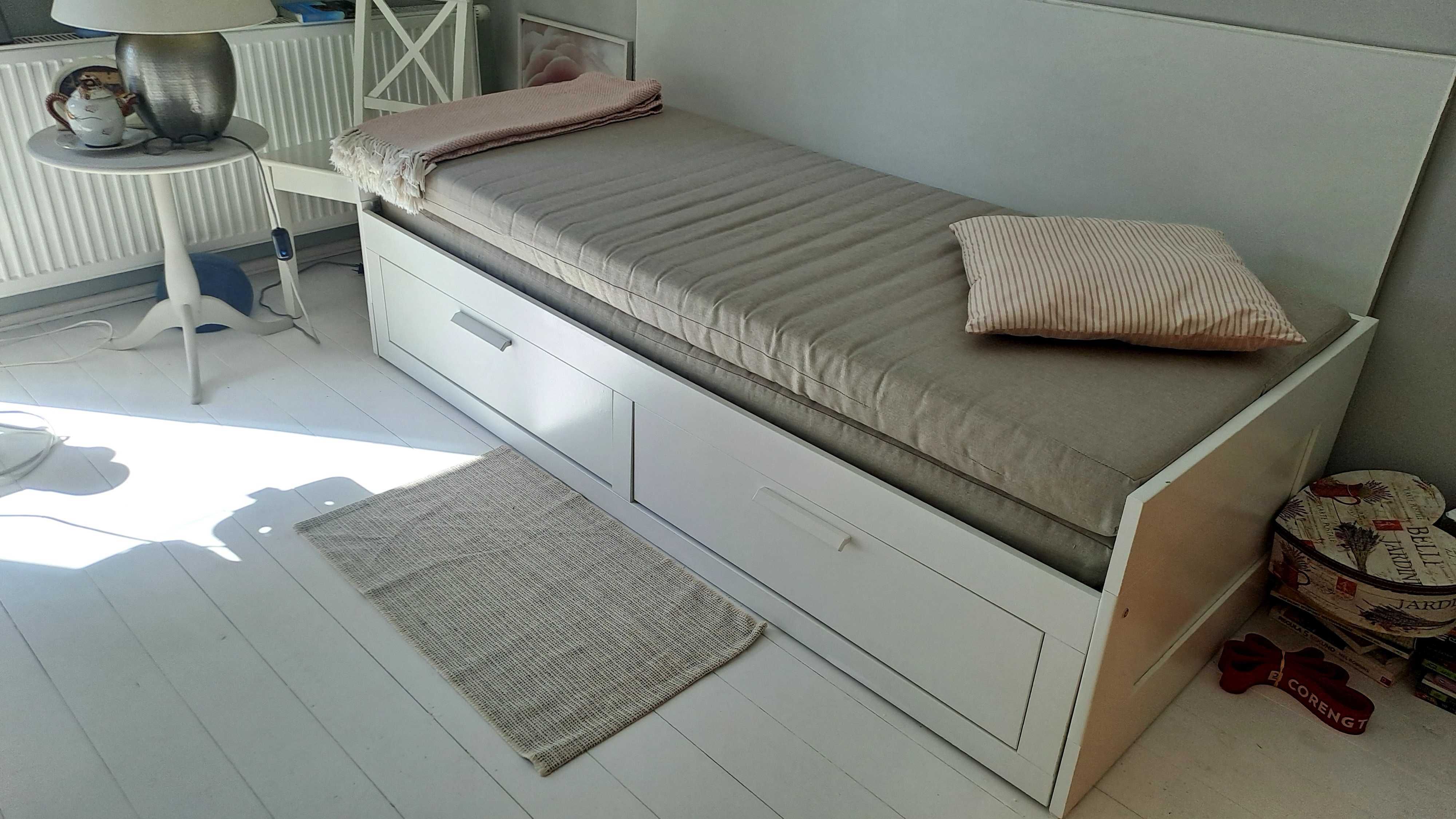Sprzedam łóżko/sofę Ikea rozkładane na 2 osoby