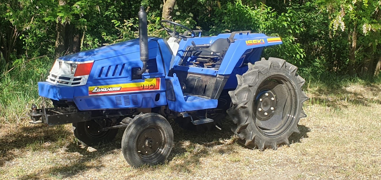 Minitraktor Traktorek ogrodniczy sadowniczy Iseki kubota 18km 3 cylind
