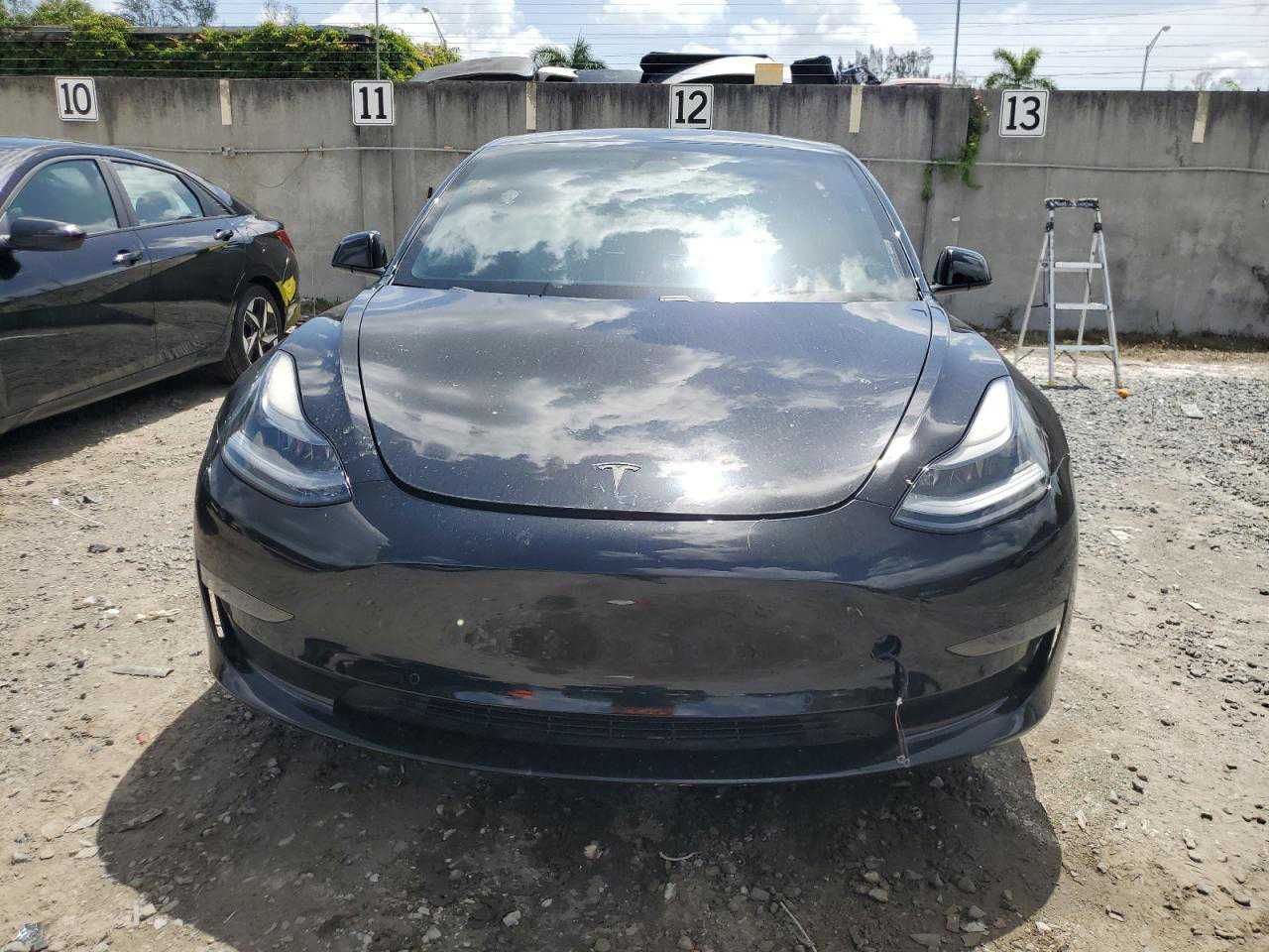 Tesla Model 3, 2021 року • Чорна • Львів