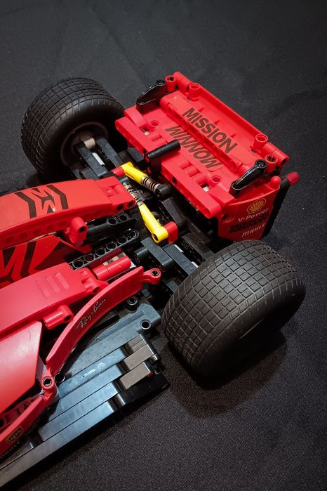 Ferrari F1 SF90 Sebastian Vettel e Leclerc