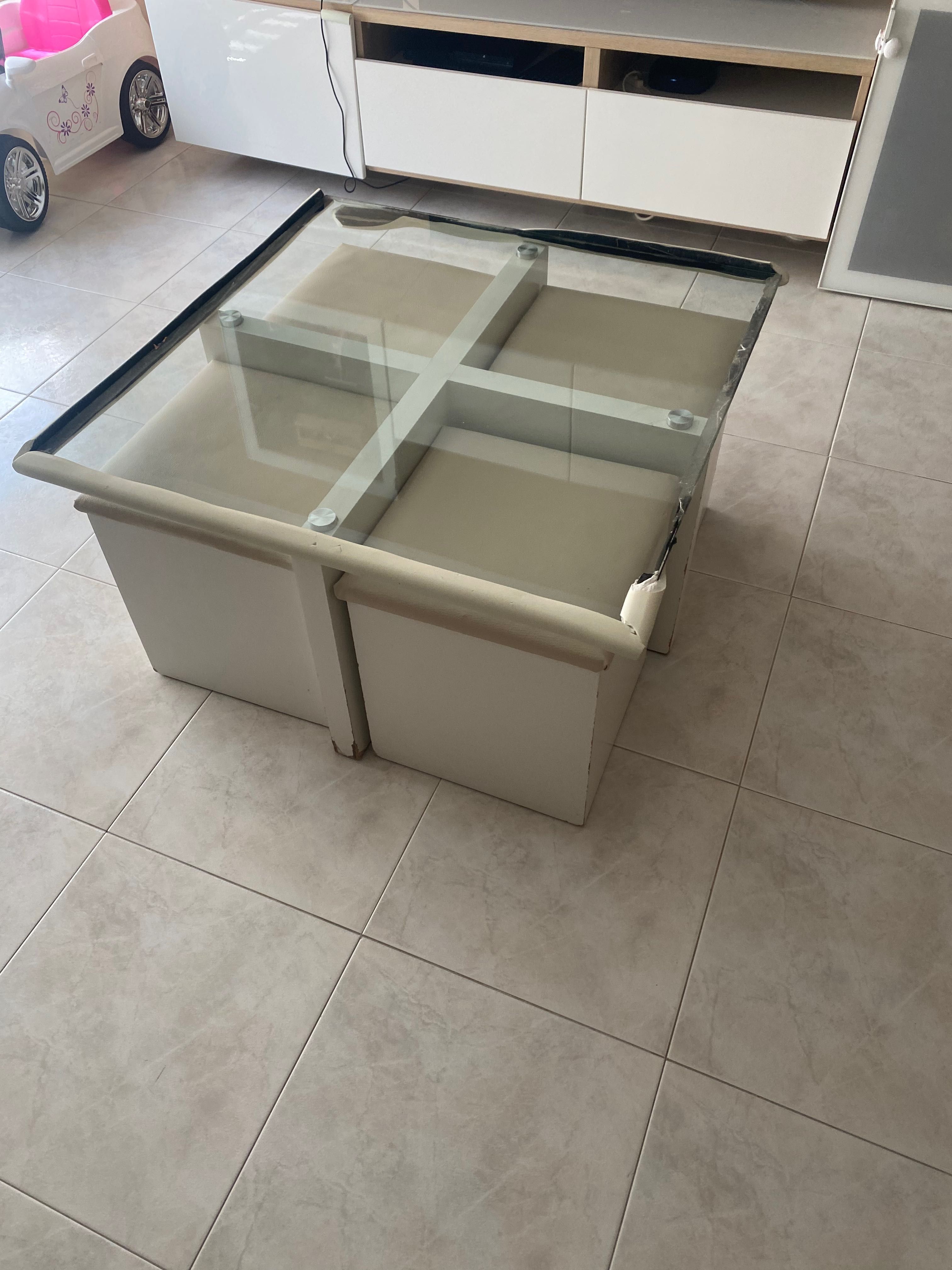 Mesa de centro c/ 4 bancos