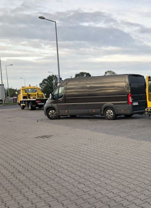 Usługi transportowe wywrotka pomoc drogowa przeprowadzki