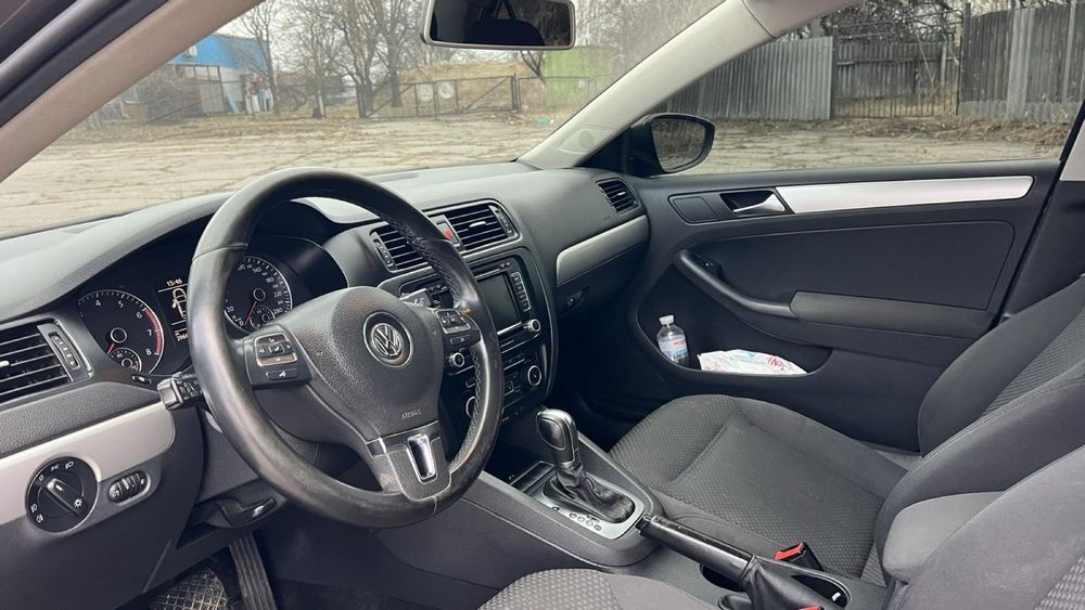 Volkswagen Jetta 2011