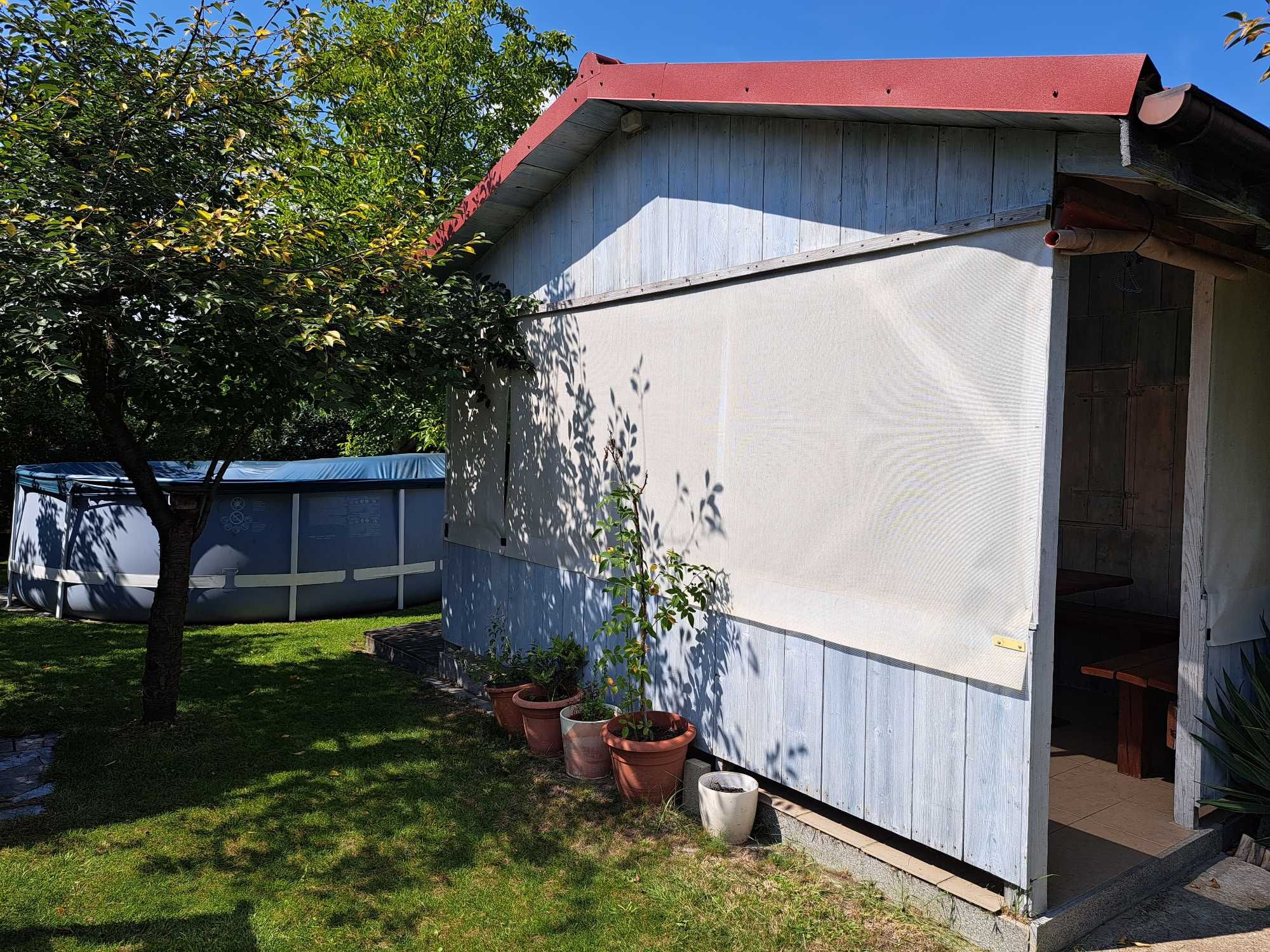 Działka ROD - altana basen grill wędzarnia szklarnia prąd woda