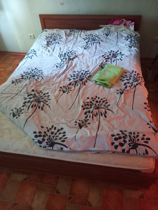 Кровать 160×200 с матрасом