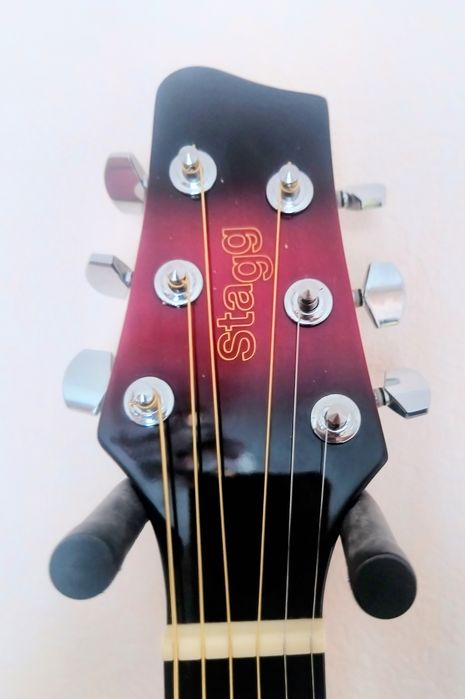 Электро-акустические гитары.