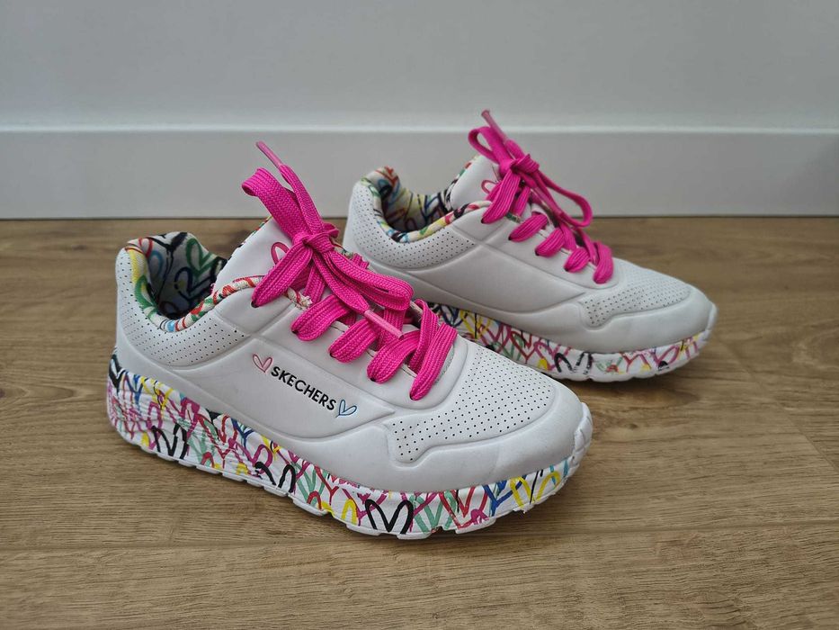 Buty półbuty sportowe Skechers Lovely Luv rozm. 32