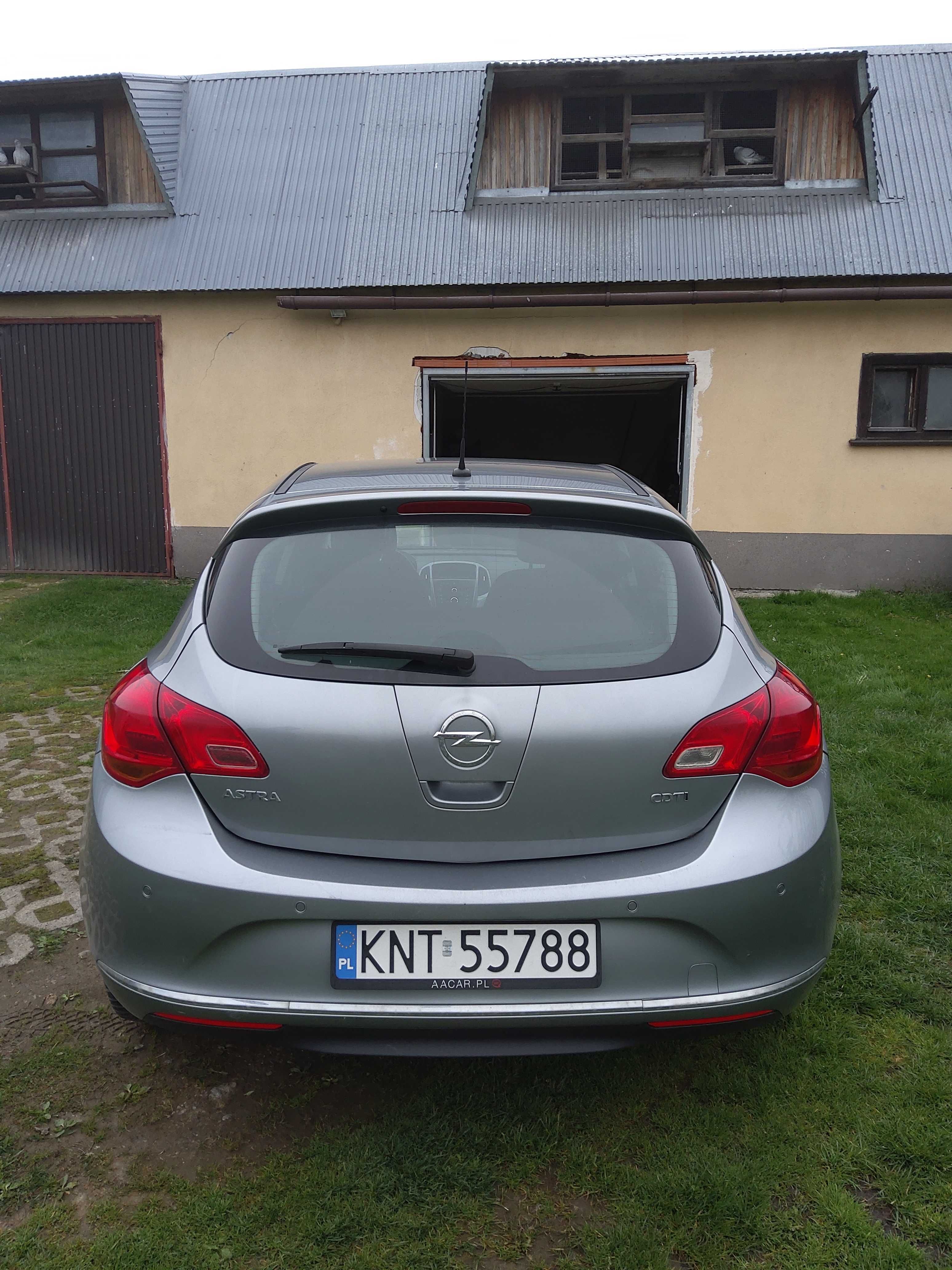 Opel Astra 1.6 CDTI