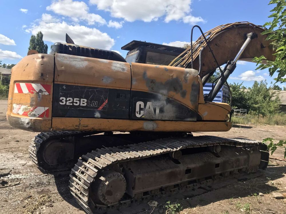 Продам экскаватор