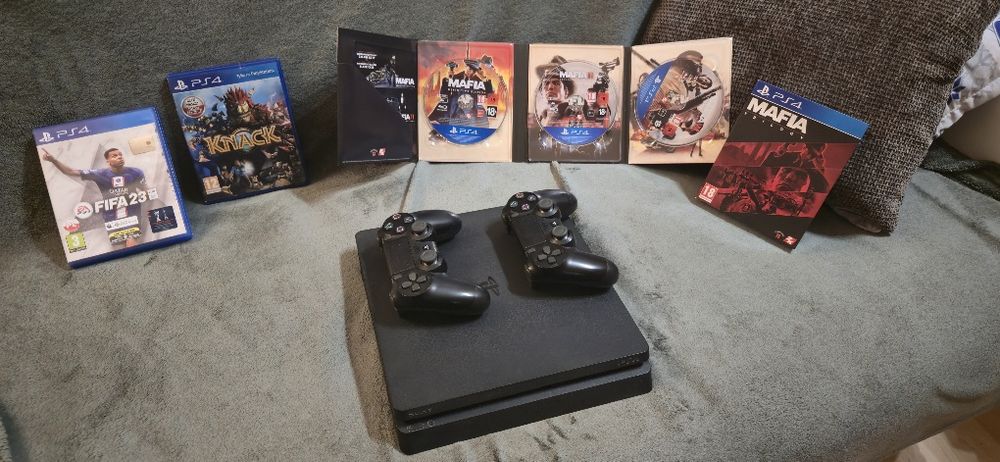 Konsola Ps4 mało uzywana