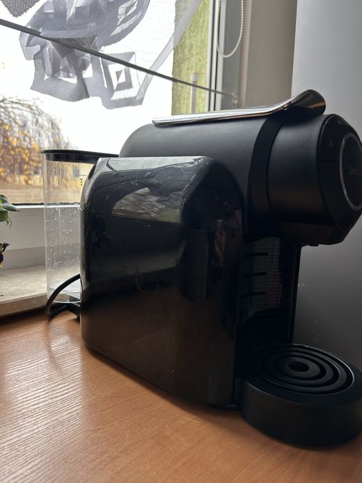 Ekspres kapsułkowy Delta Q