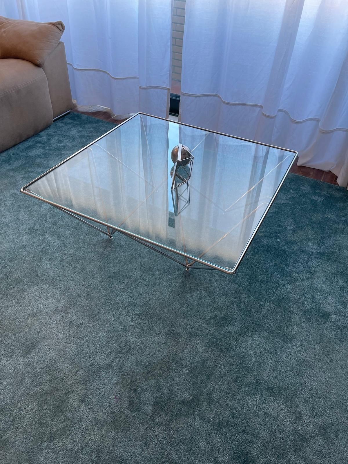 Mesa de centro em vidro