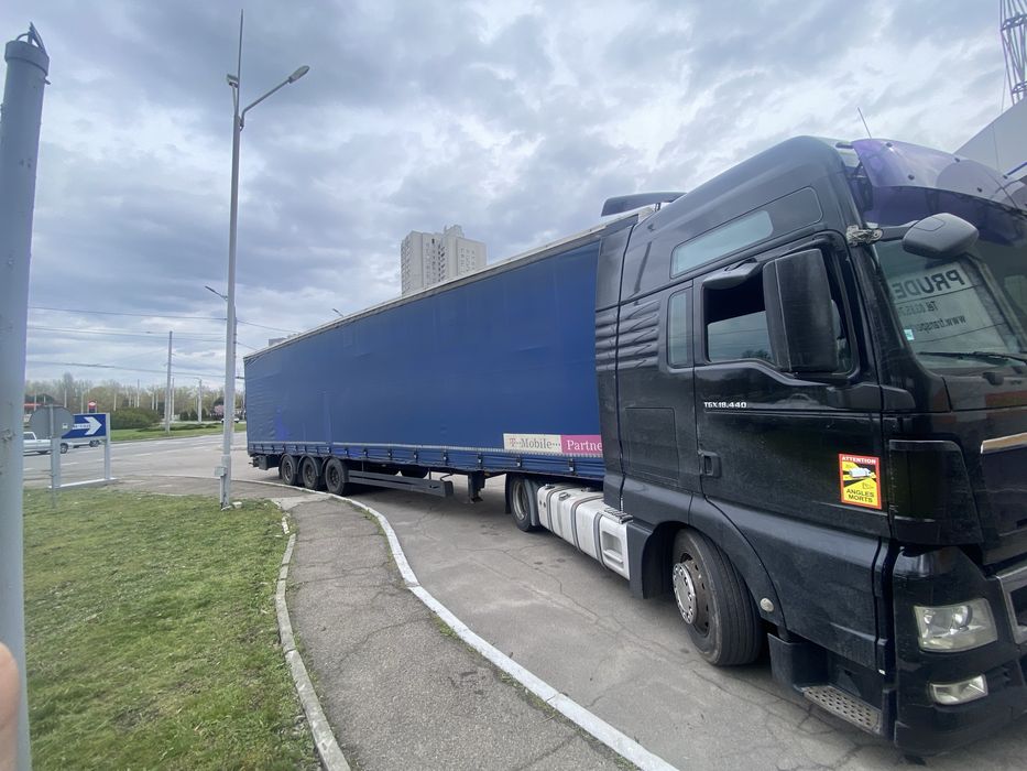 Продається прицеп мега