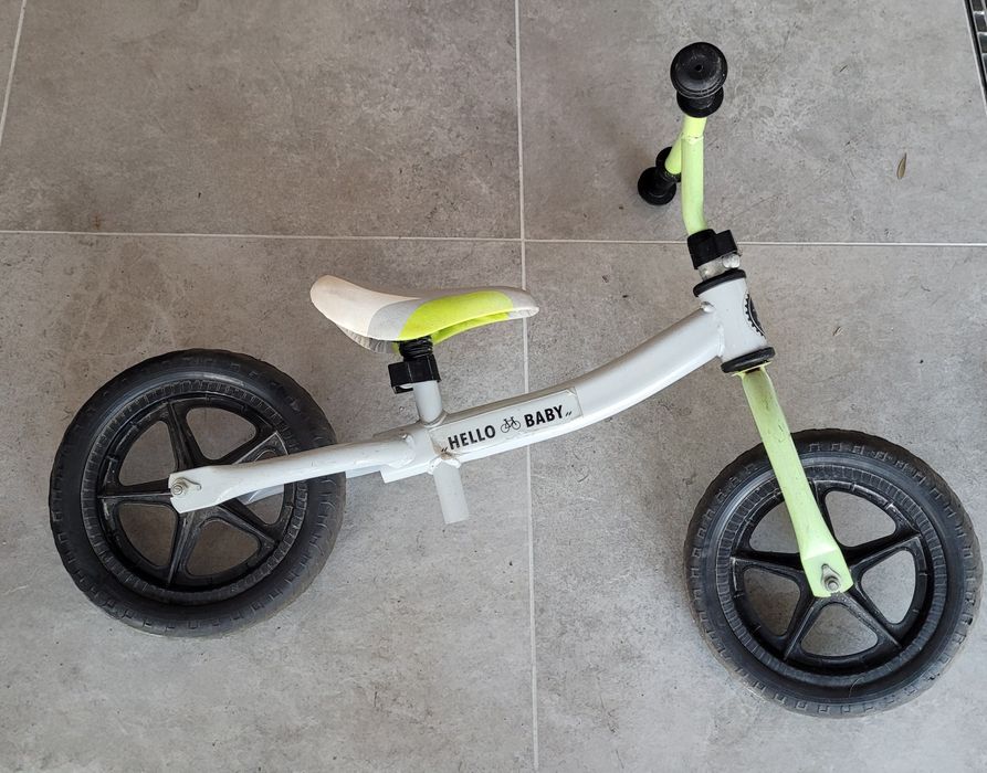 Rowerek biegowy     hello baby 1szt