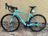 Карбоновий шосейний велосипед Bianchi infiniti cv