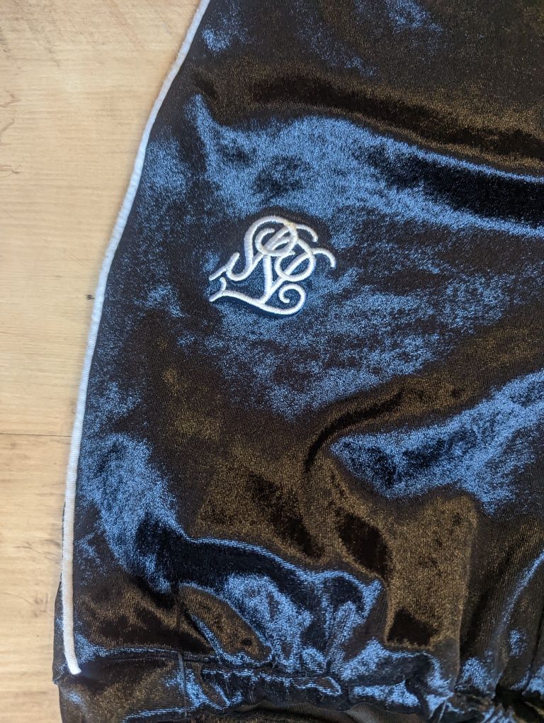 Welurowe spodnie zwężane slim legginsy dresy Siksilk XS
