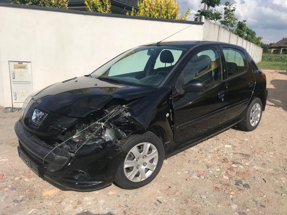 Peugot 207 1.4 2010