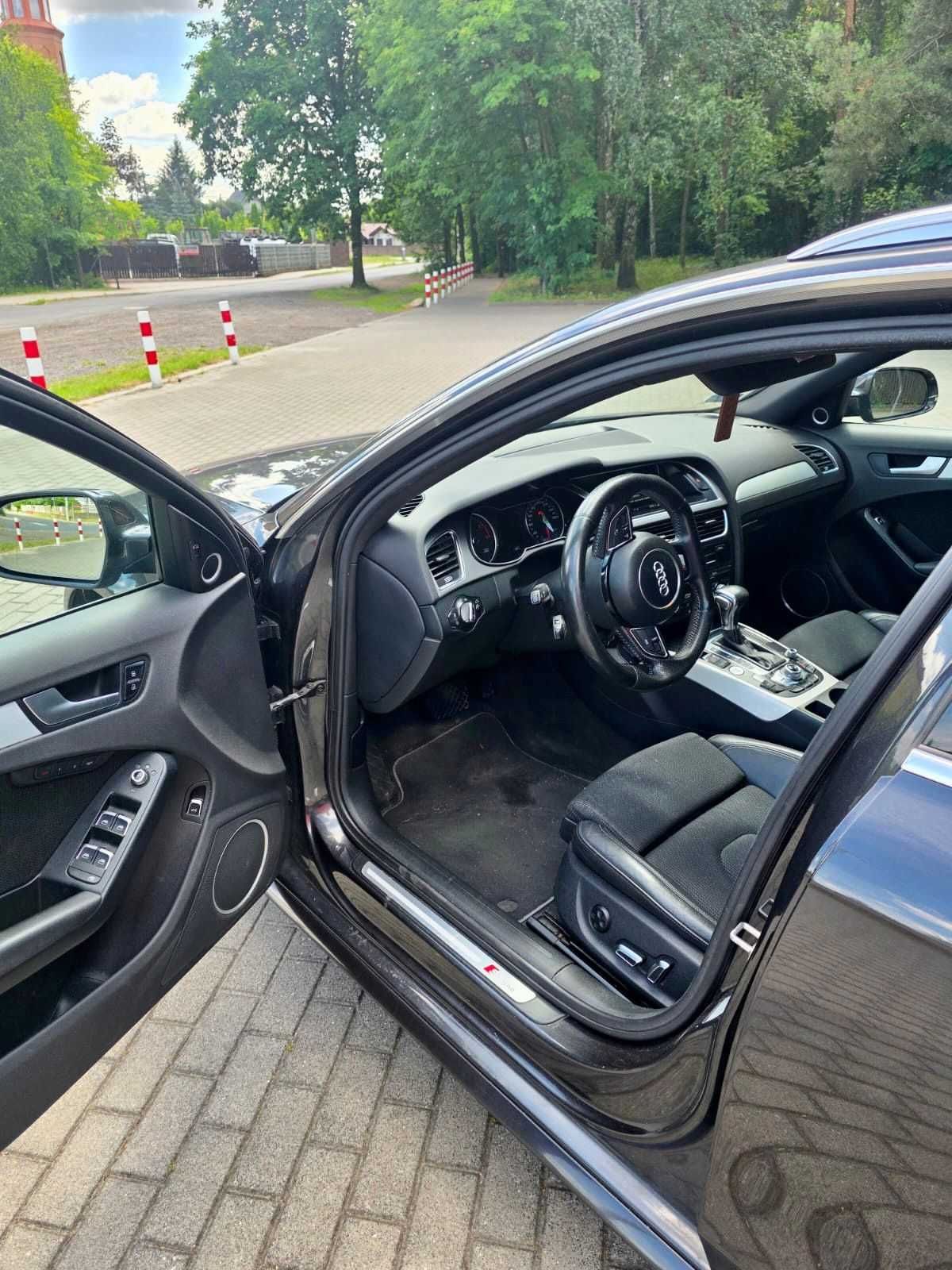 Audi A4 B8 2.0 TDi Webasto, Panorama, S Line, Keyless-Go