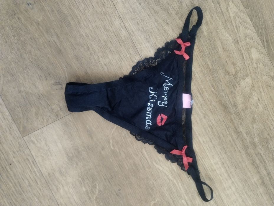 Stringi Hunkemöller M używane.