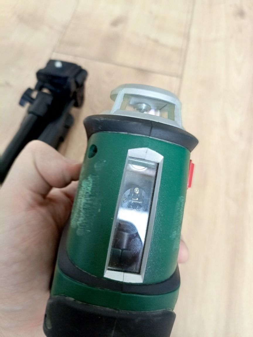 Laser krzyżowy Bosch PLL 360 poziomica laserowa liniowy