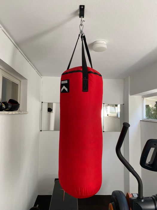 Saco de boxe 14 kg + Luvas Everlast 10.Oz