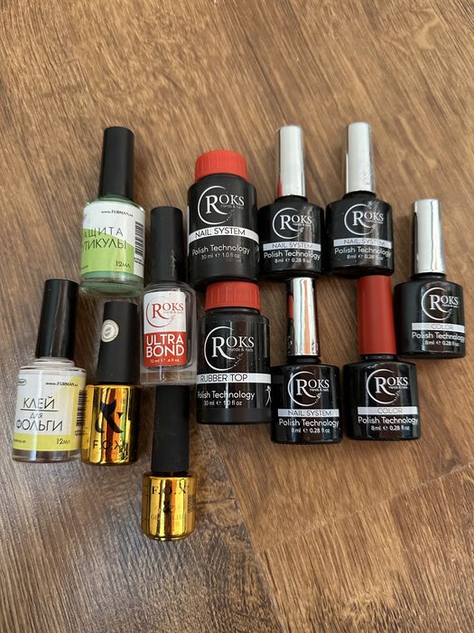 Продам свій набір для манікюру все для нігтів манікюр багато нових мат