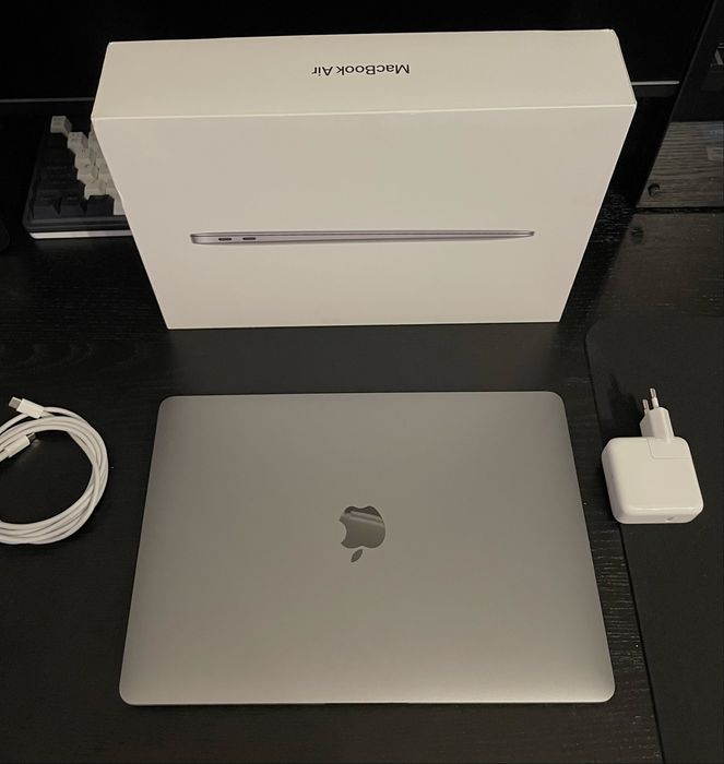 MacBook Air M1 8gb RAM 256gb pamięci