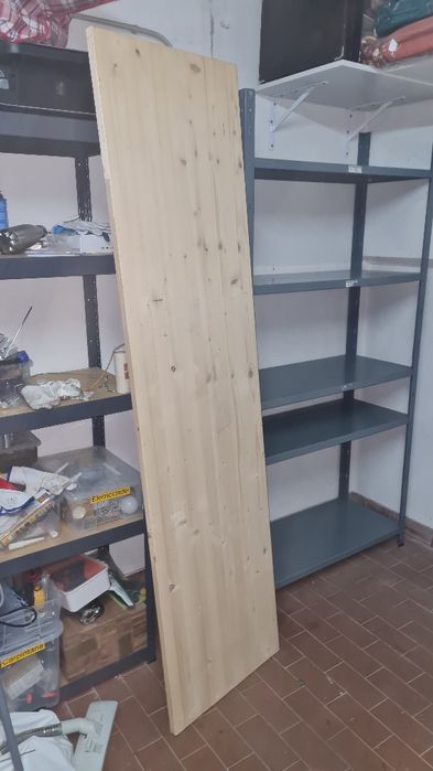 Madeira com 2 metros 52 cm de largura