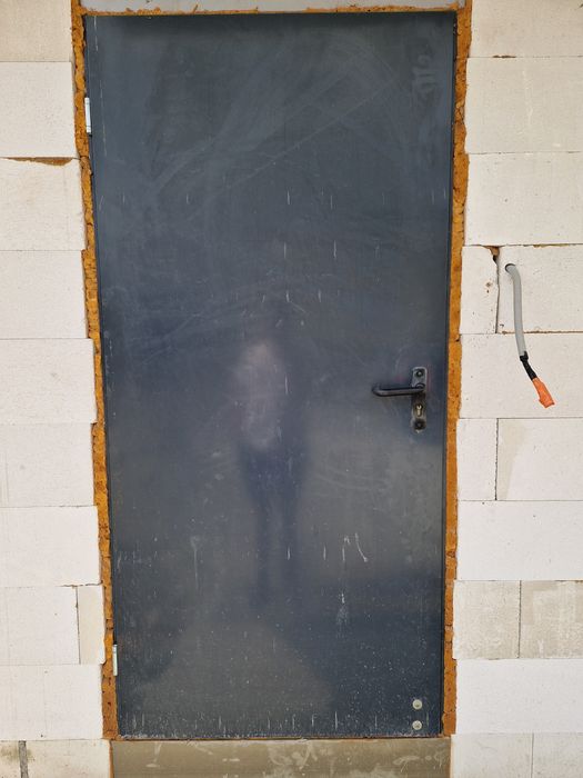 Drzwi zewnętrzne na budowę 205x98