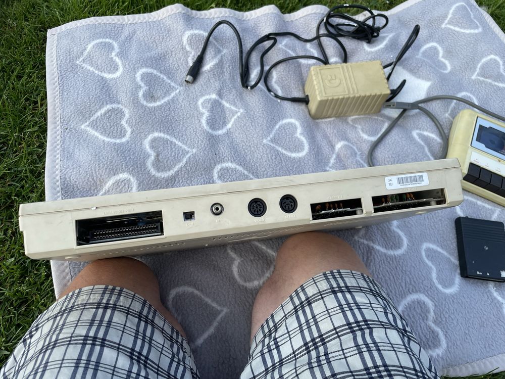 Commodore c64 plus magnetofon