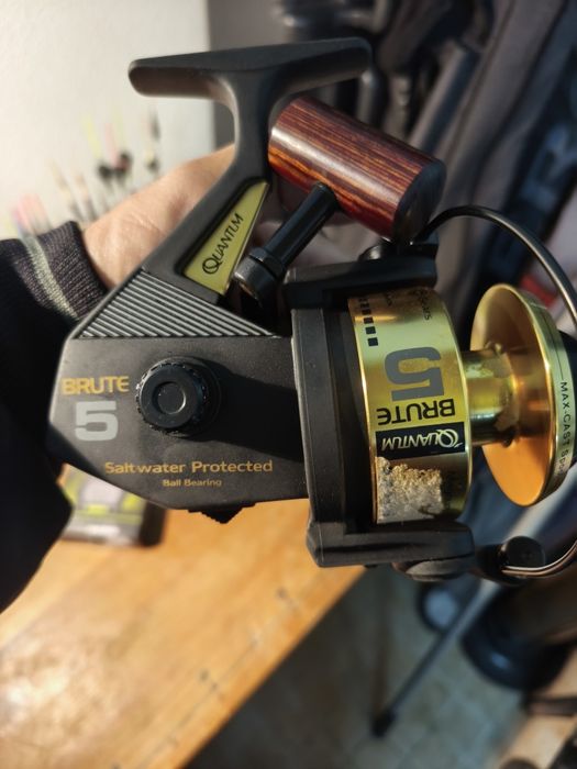 Carreto Quantum Brute QB5 (pesca mar)
