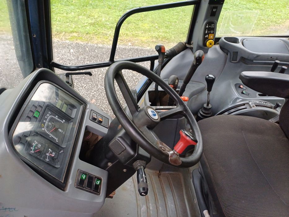 New holland TS 100  john deere, case
