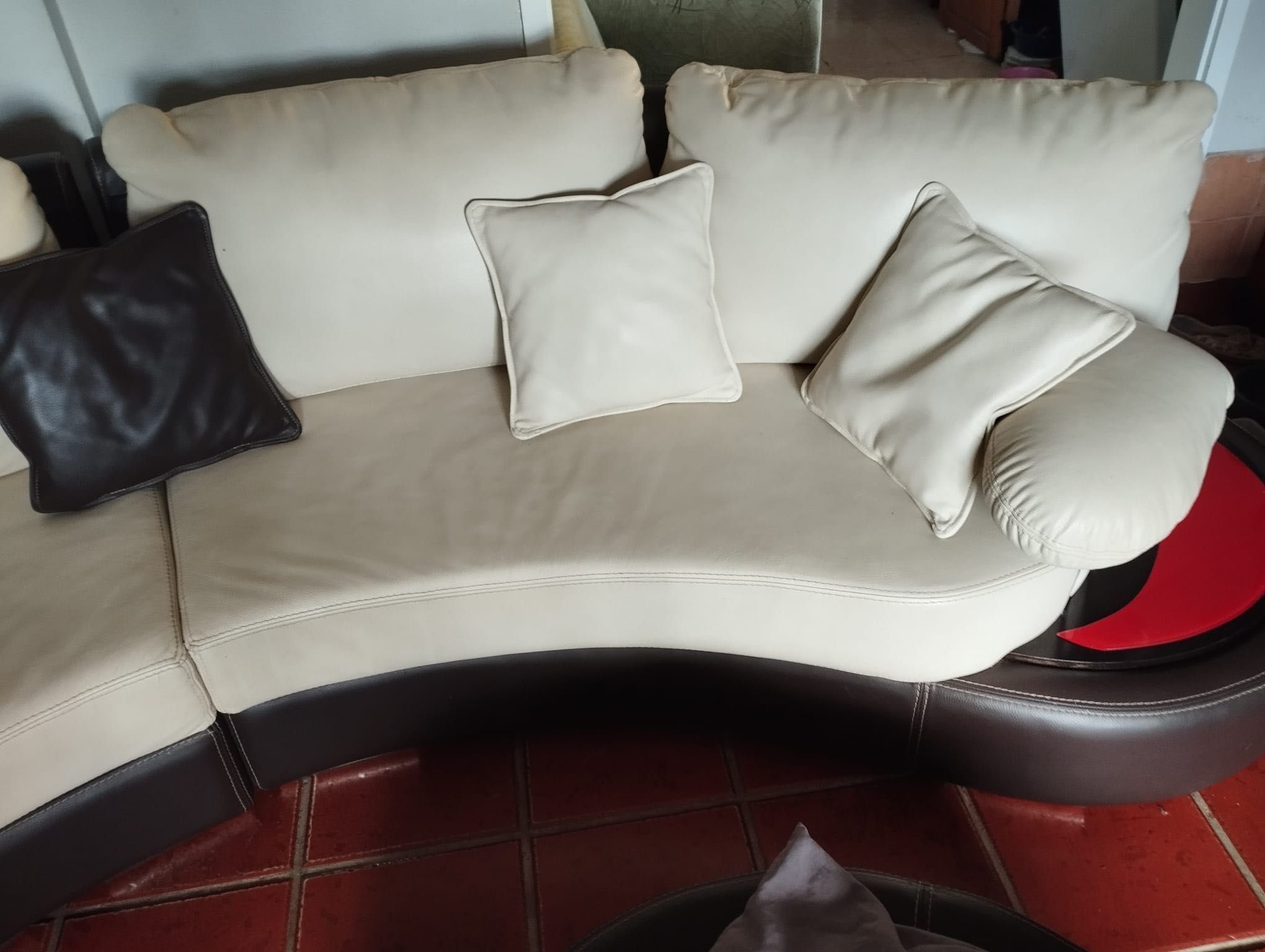 Sofa em pele como novo
