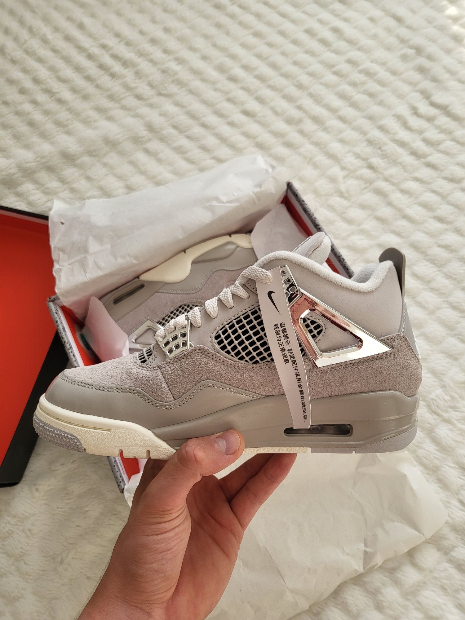 jordan 4 frozen moments rozmiary 35.5-44.5