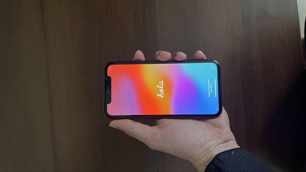 Айфон XR в идеальном состоянии!