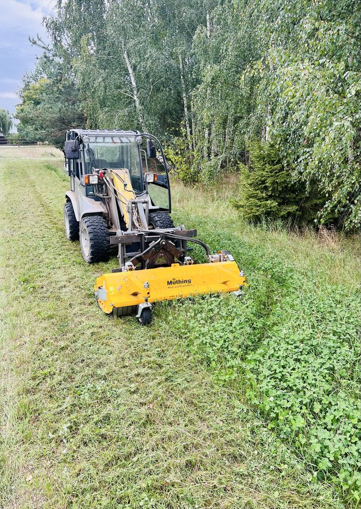 Kosiarka hydrauliczna bijakowa Muthing