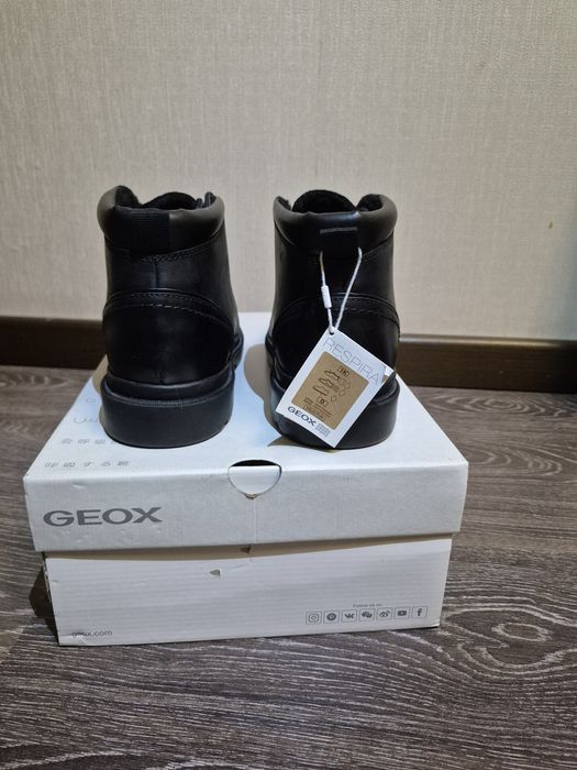 Черевики дуже зручні 43 розмір Geox еврозима