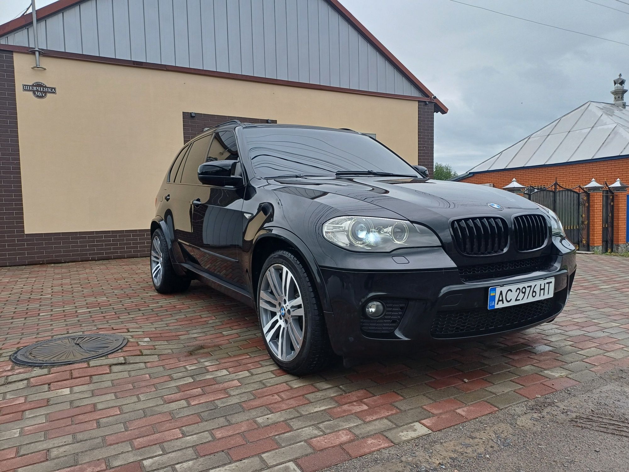 Продам BMW X5 2011 рік 3.0 дизель