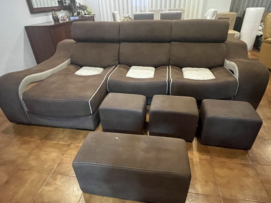 “Sofá com Chaise Direita – 2,90m | Castanho/Bege | 850€”