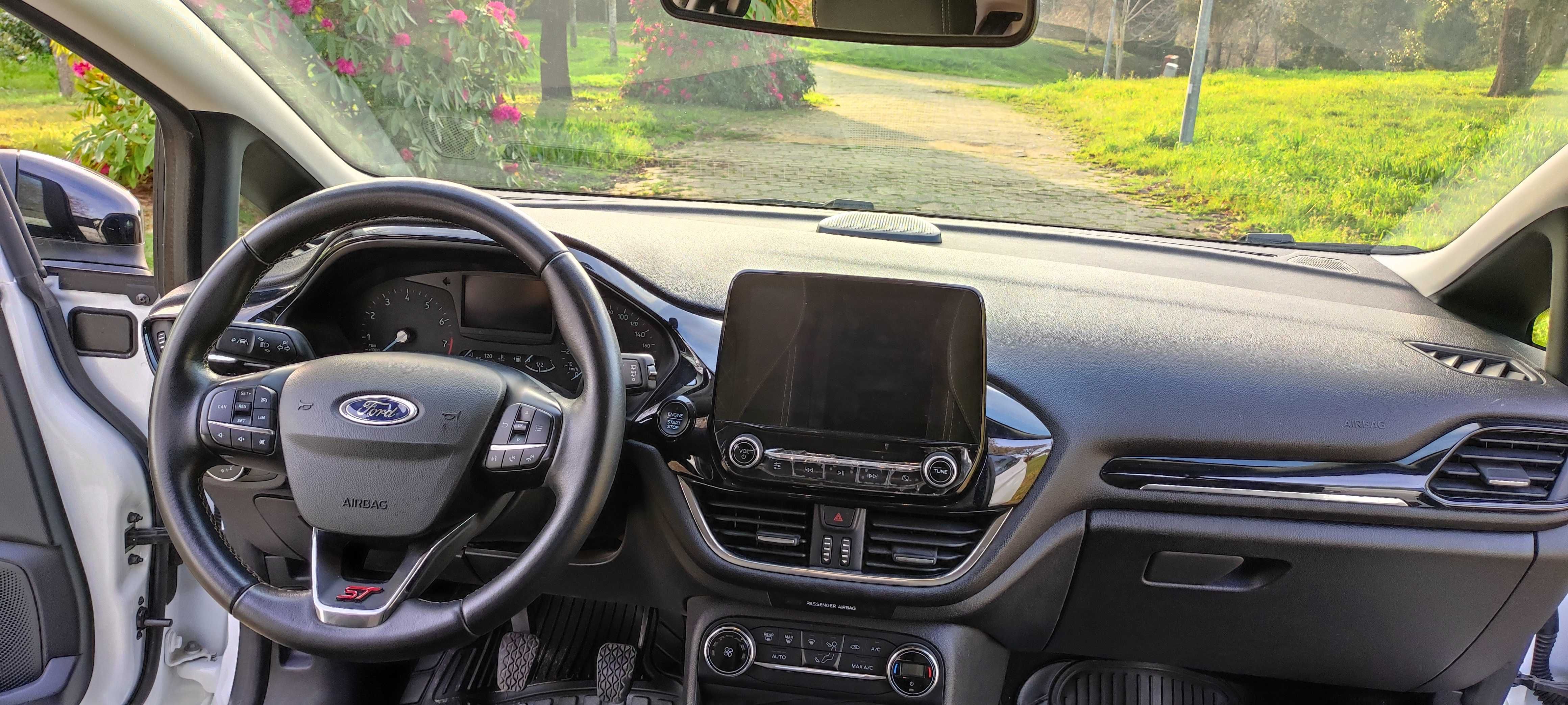 Ford Fiesta Active + 1.0 Ecoboost