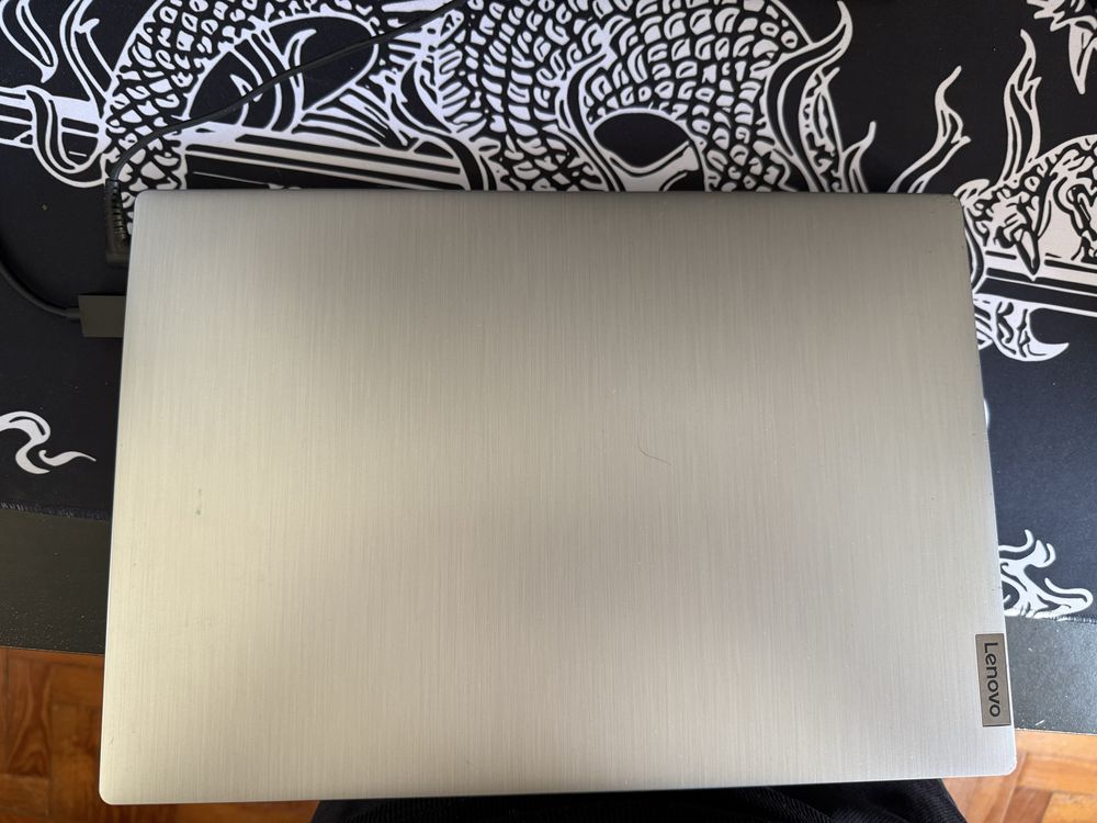 Lenovo idepad 3 Usado