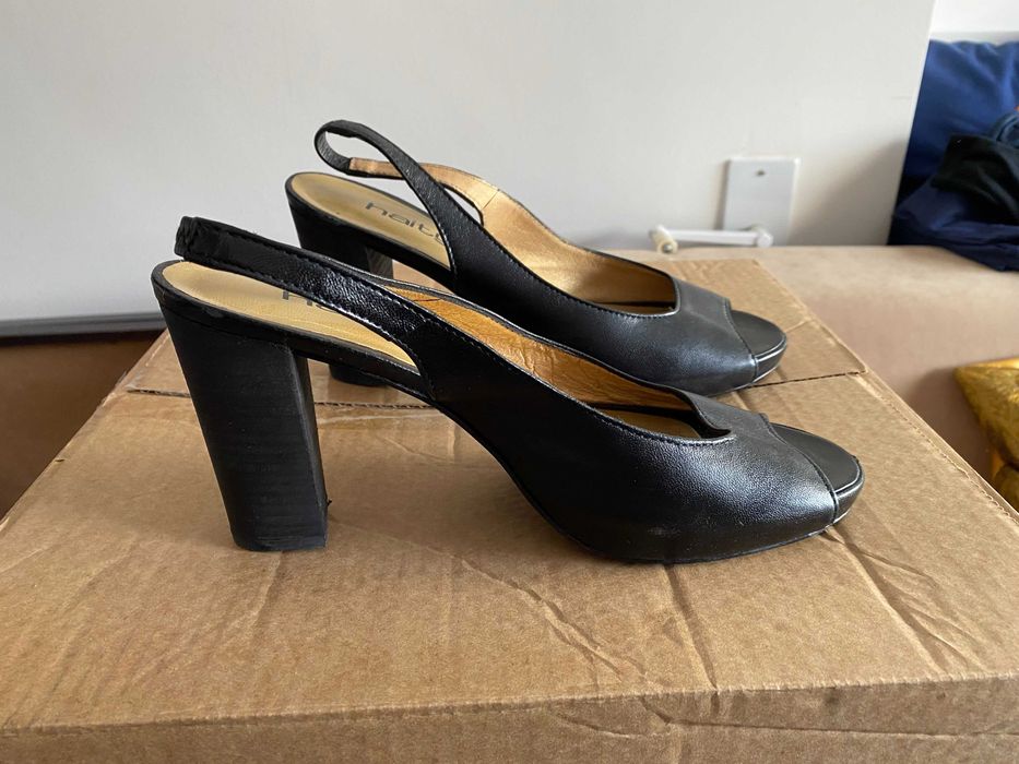 sandálias NOVAS assinatura Sofia Costa em pele