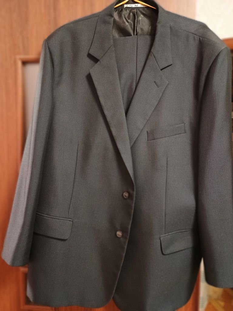 Продам мужской костюм GENTLE BY MAN STYLE ботал.