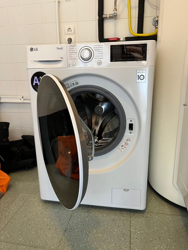 Máquina de lavar roupa LG 9 kg