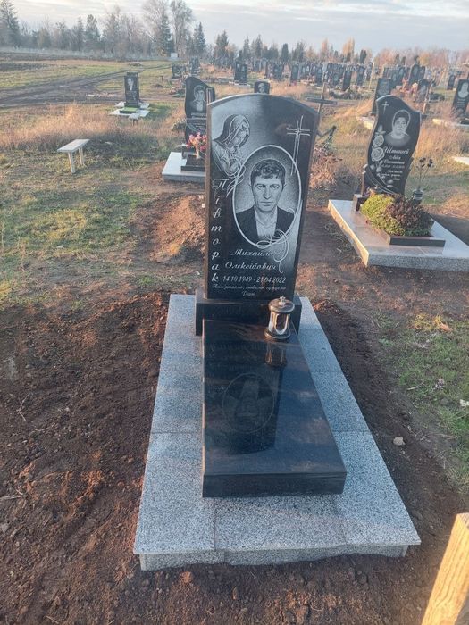 Пам'ятники Ритуальний дім "Спокій"