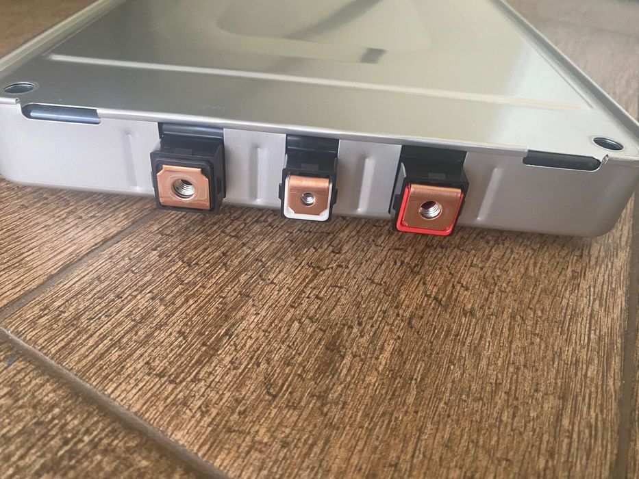 Елементи батареї Ніссан Ліф