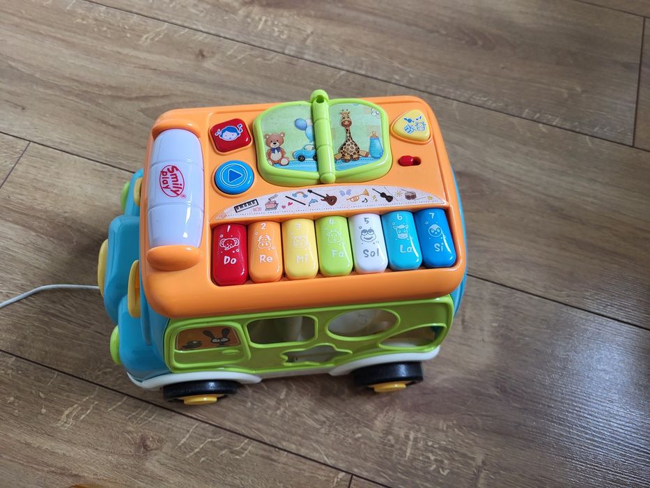 Smily Play, Zabawka interaktywna Wesoły Autobus