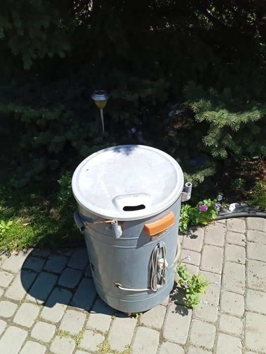 Продам мелітопольську стиральну машинку.